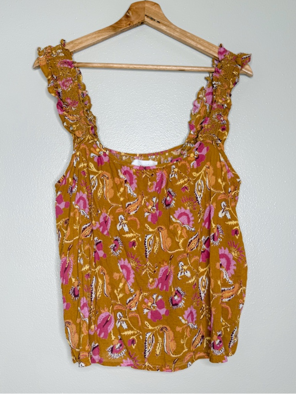 XiRENA Dev Floral Tank Top in Sunset sz S - Picture 5 of 13